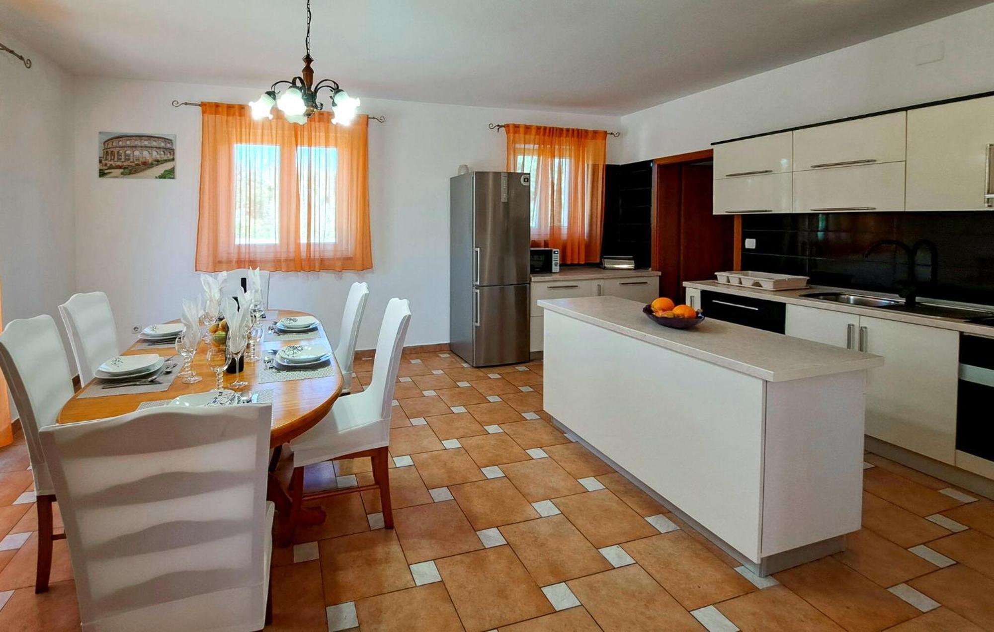 Pet Friendly In With Kitchen Vikendica *